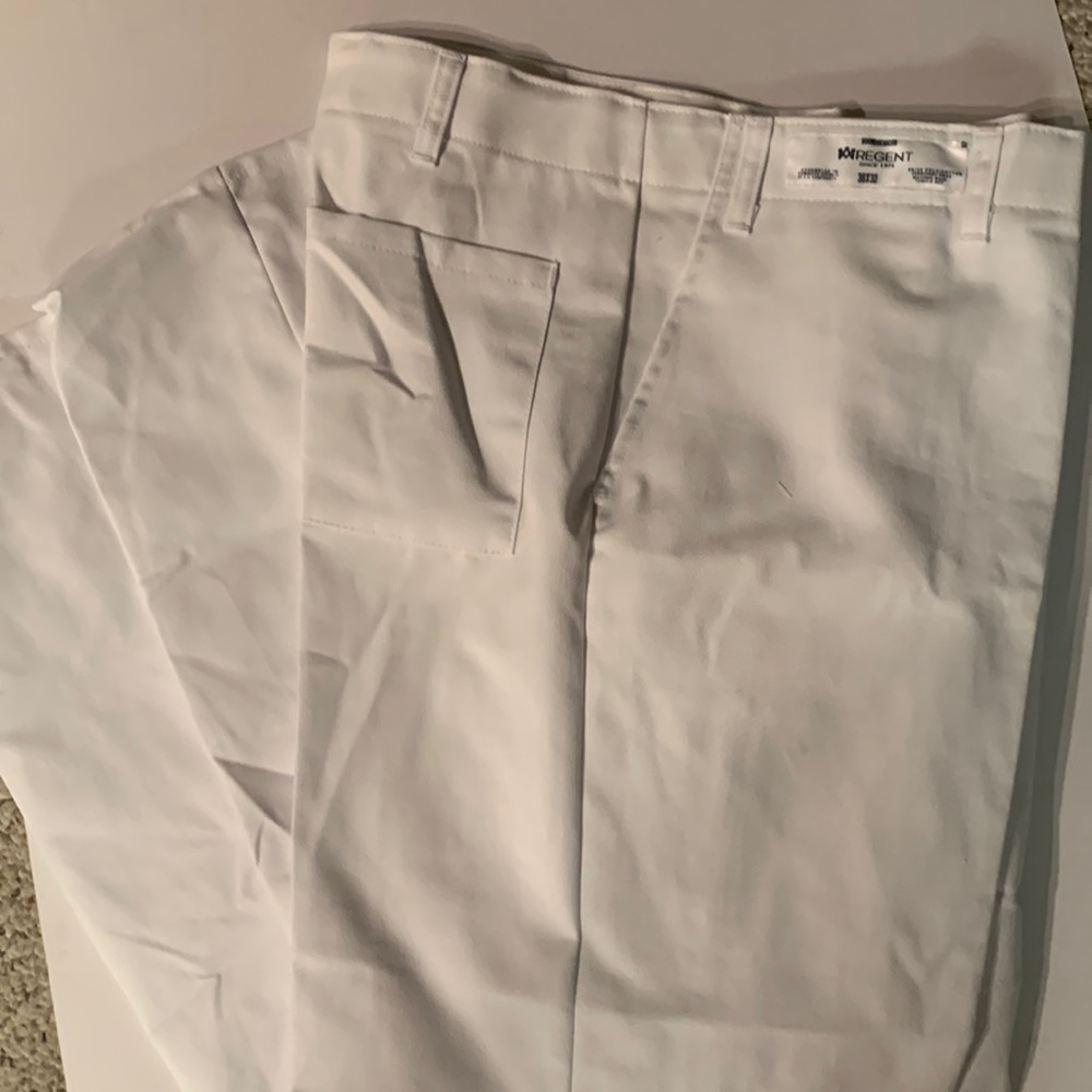 Brand New White Pants Size :38X32